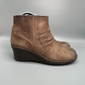 Keen Zurich Women's 9 Brown Leather Ankle Boot Pull On Side Zip Wedge Heel